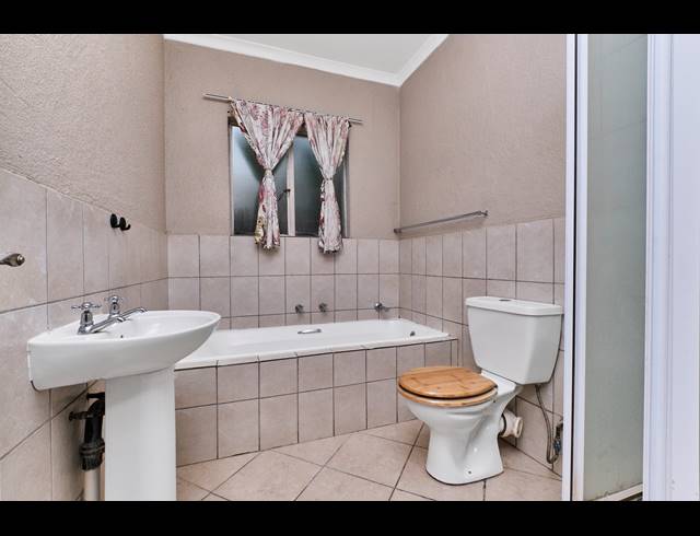 1 BEDROOM APARTMENT FOR SALE IN RUIMSIG